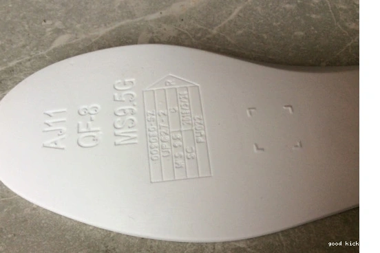 CT8529-062 Hare 6 Jordan Air CT8529-062 Retro 0314